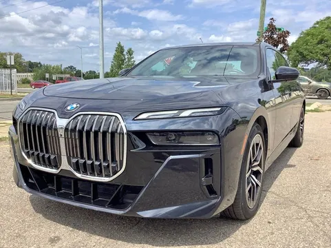 2023 BMW 760i xDrive