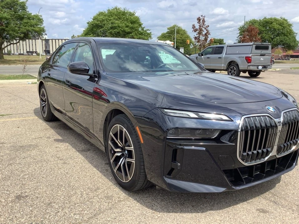 2023 BMW G70 7 Series - Image 7 of 20