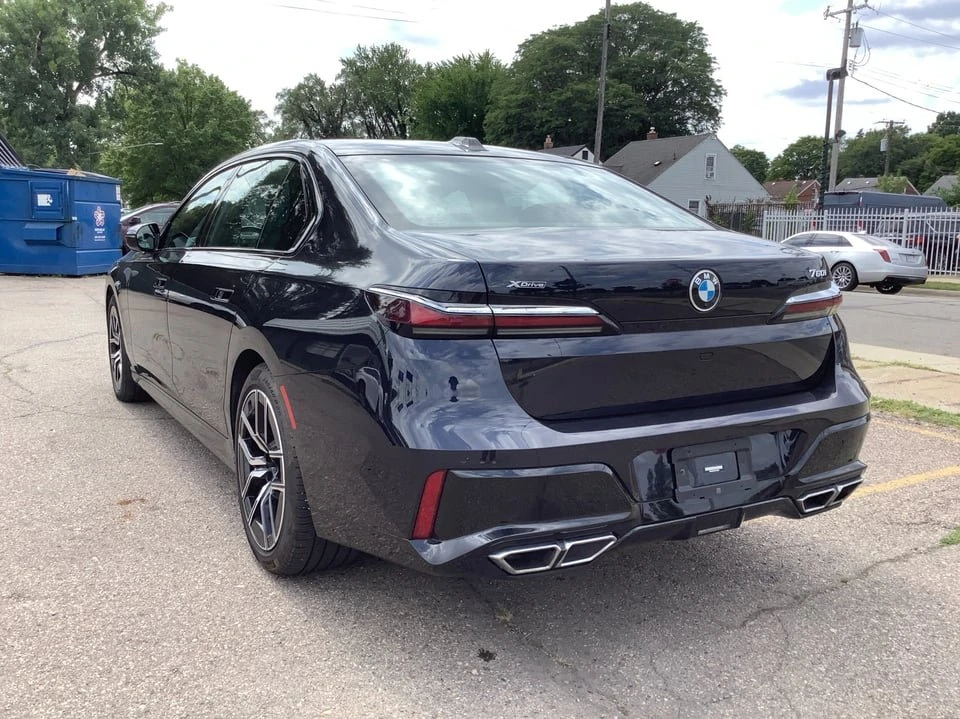 2023 BMW G70 7 Series - Image 3 of 20