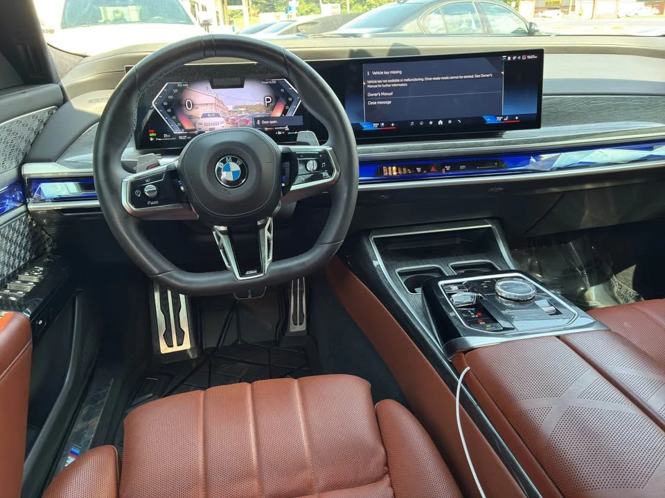 2023 BMW G70 7 Series - Image 12 of 18