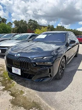 2023 BMW 760i