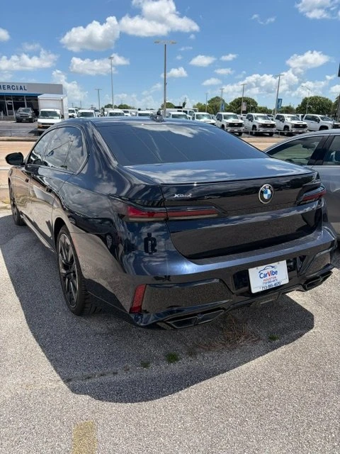 2023 BMW G70 7 Series - Image 3 of 4