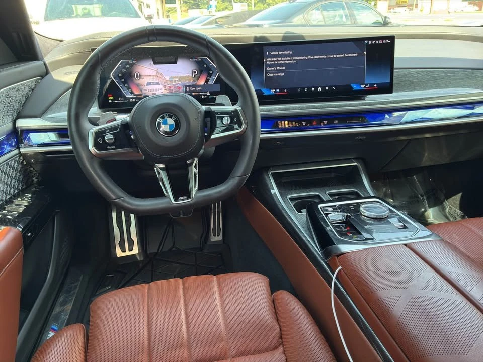 2023 BMW G70 7 Series - Image 11 of 14