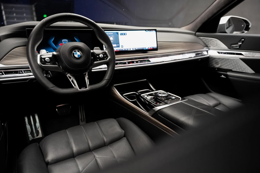 2023 BMW G70 7 Series - Image 2 of 21