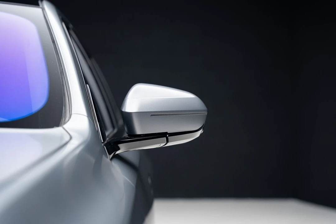 2023 BMW G70 7 Series - Image 16 of 21