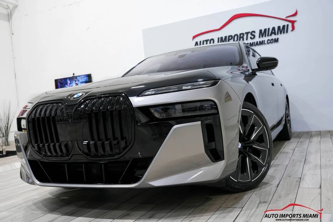 2023 BMW G70 7 Series - Image 2 of 21