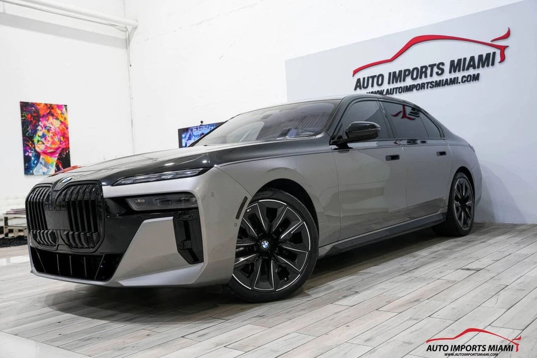 2023 BMW G70 7 Series - Image 3 of 12