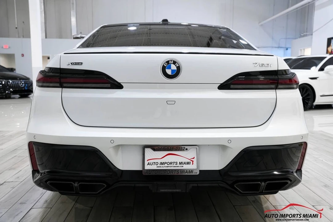 2023 BMW G70 7 Series - Image 21 of 21