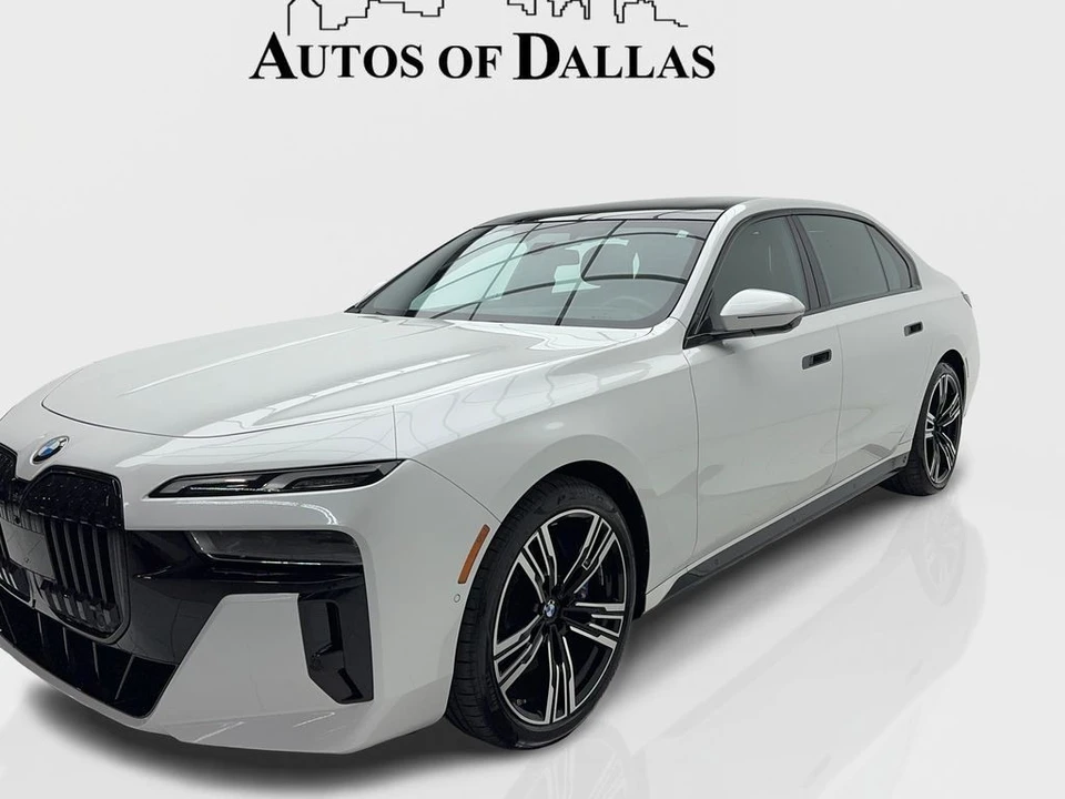 2023 BMW G70 7 Series - Image 3 of 12