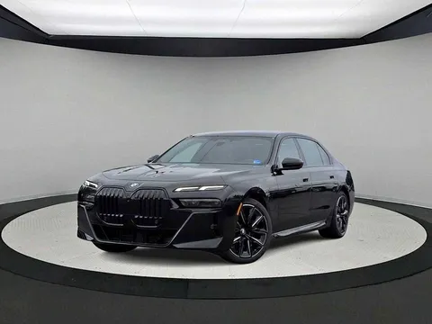 2023 BMW 760i xDrive