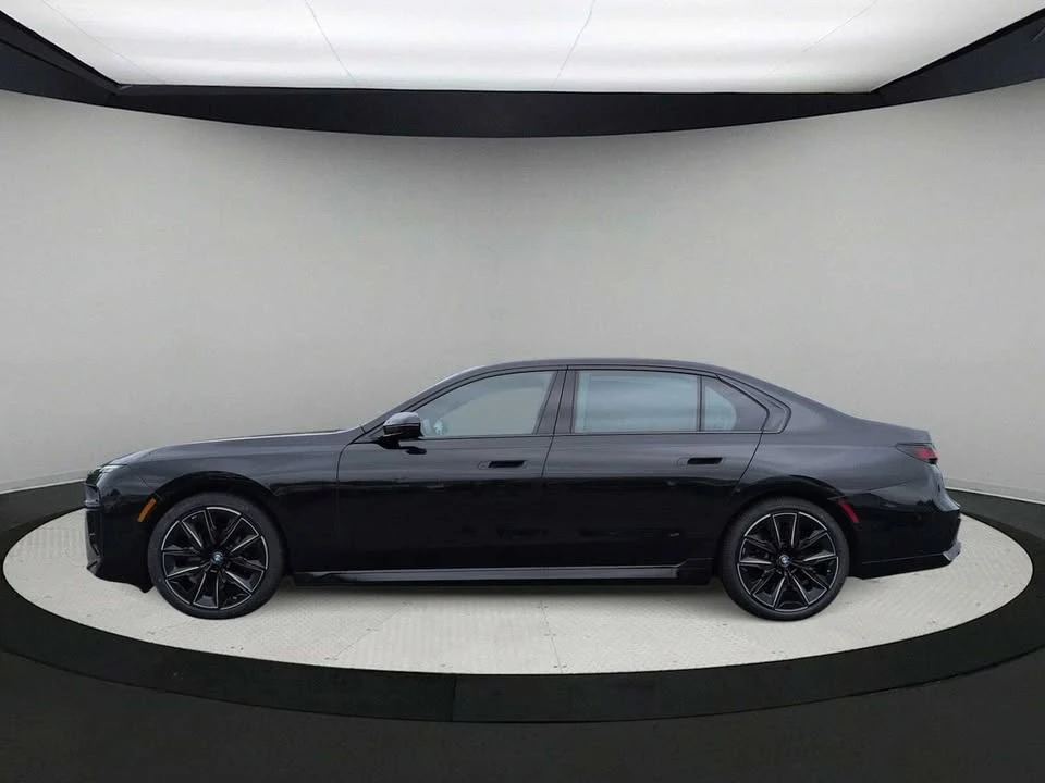 2023 BMW G70 7 Series - Image 5 of 20
