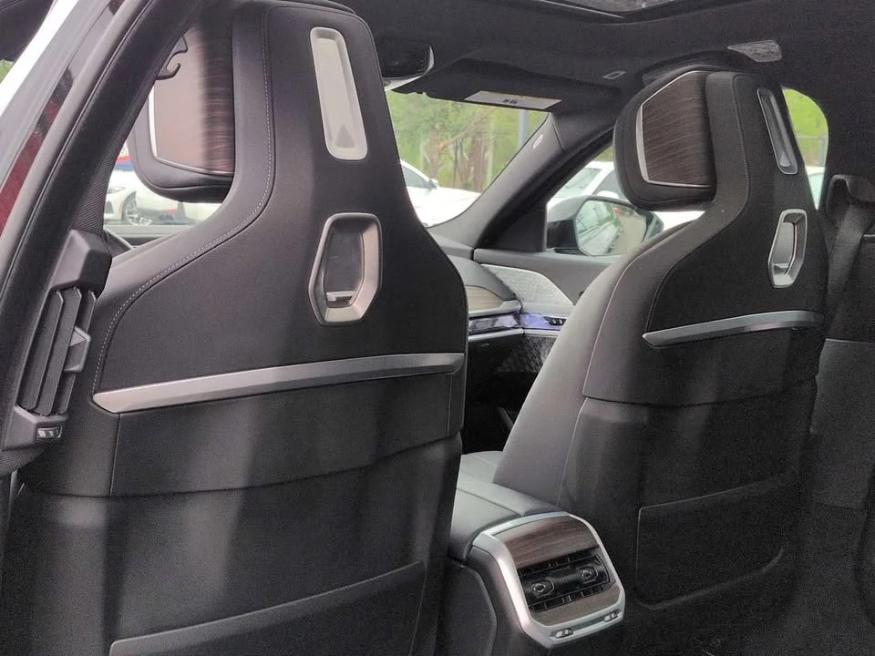 2023 BMW G70 7 Series - Image 19 of 20