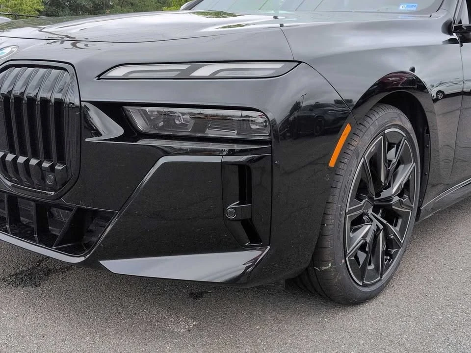 2023 BMW G70 7 Series - Image 11 of 20