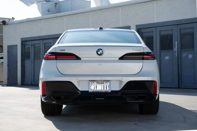 2023 BMW G70 7 Series - Image 4 of 21