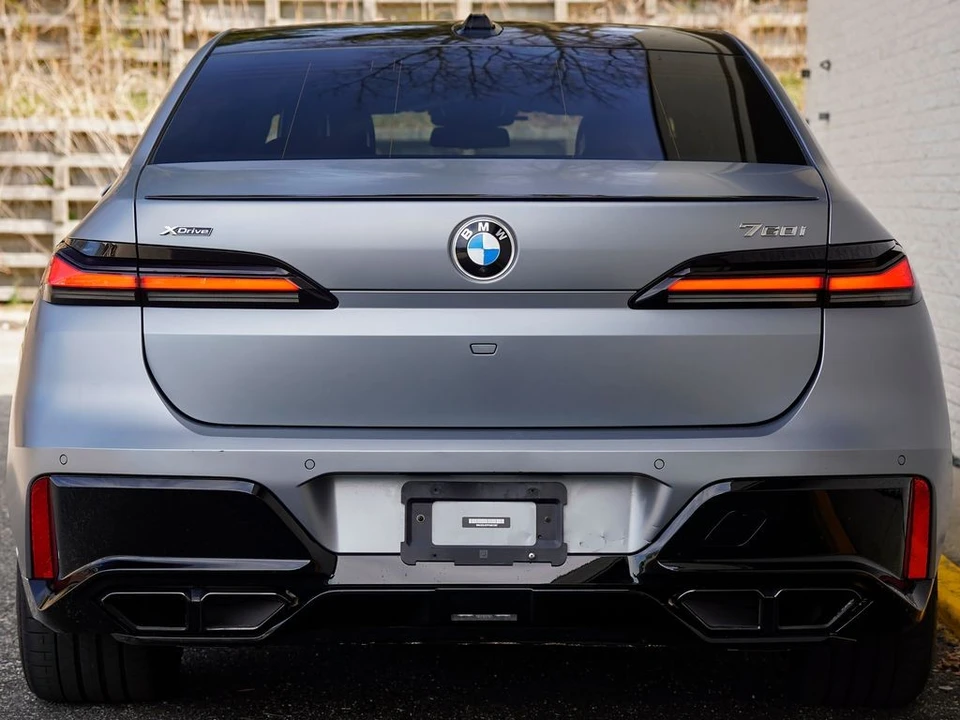 2023 BMW G70 7 Series - Image 5 of 12
