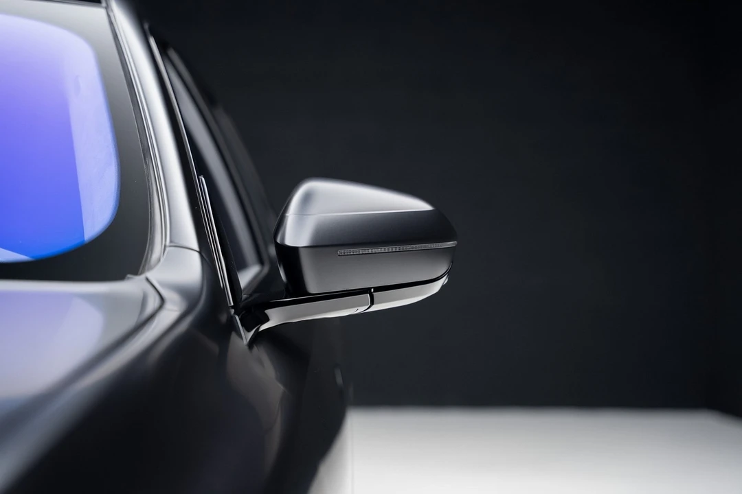 2023 BMW G70 7 Series - Image 14 of 21