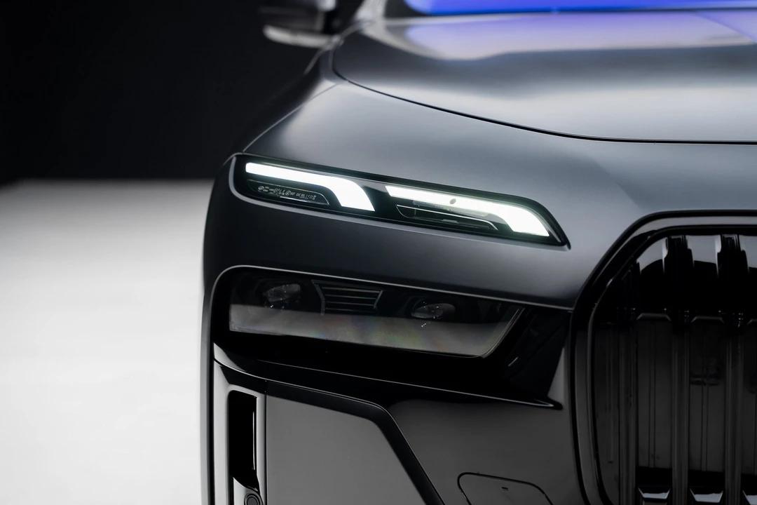 2023 BMW G70 7 Series - Image 8 of 21