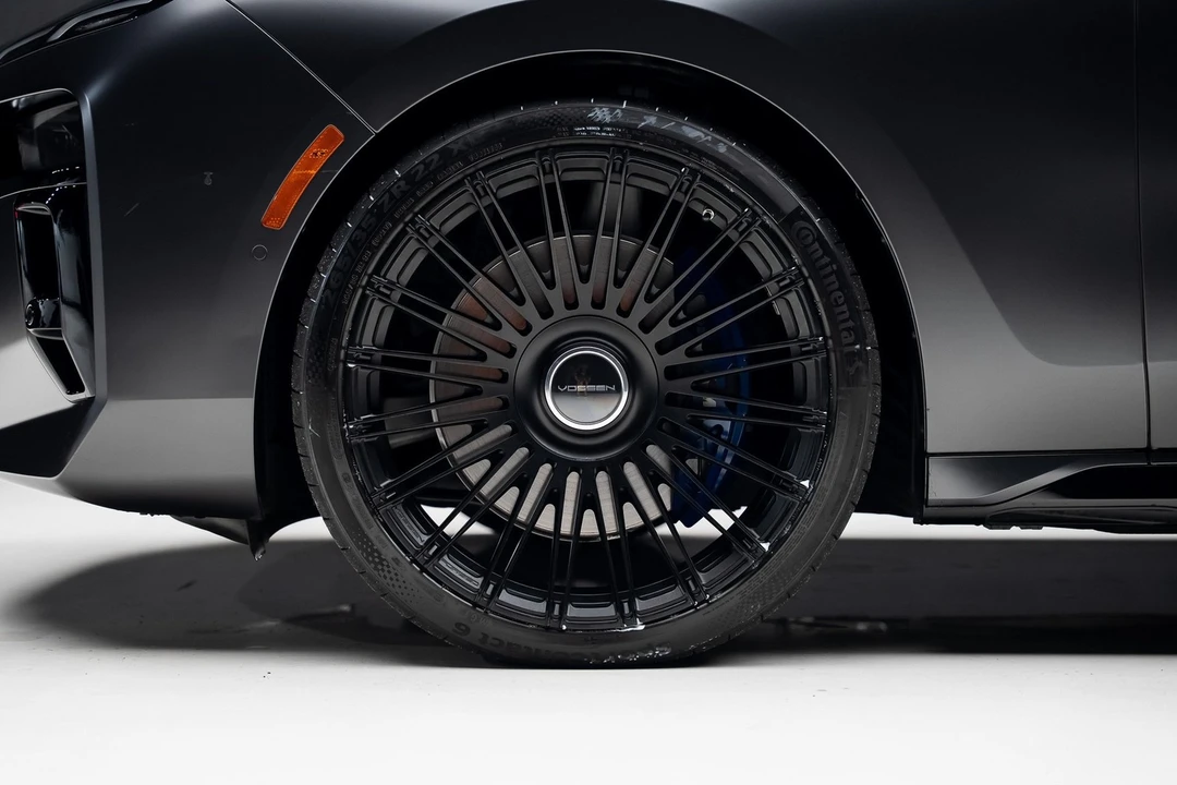 2023 BMW G70 7 Series - Image 18 of 21