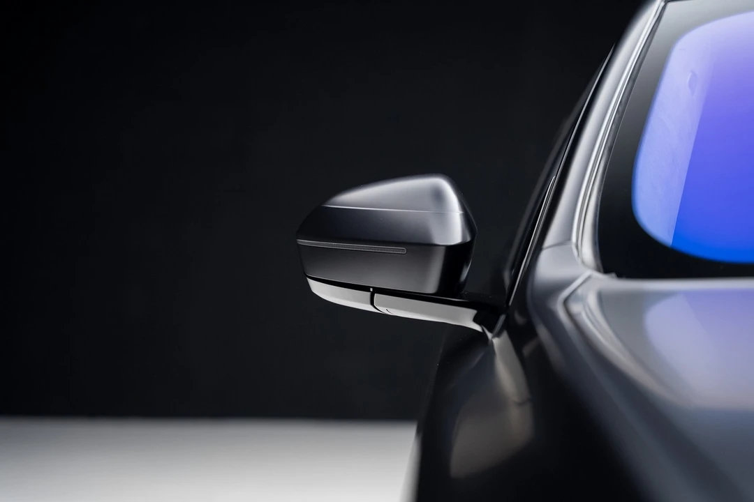 2023 BMW G70 7 Series - Image 13 of 21