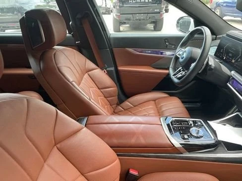 2023 BMW G70 7 Series - Image 8 of 10