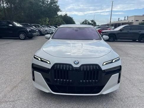 2023 BMW G70 7 Series - Image 6 of 10