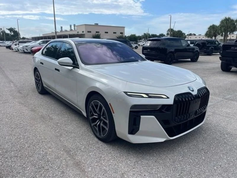 2023 BMW G70 7 Series - Image 10 of 10