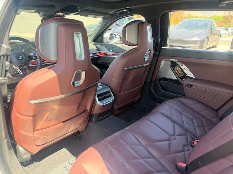 2023 BMW G70 7 Series - Image 13 of 17