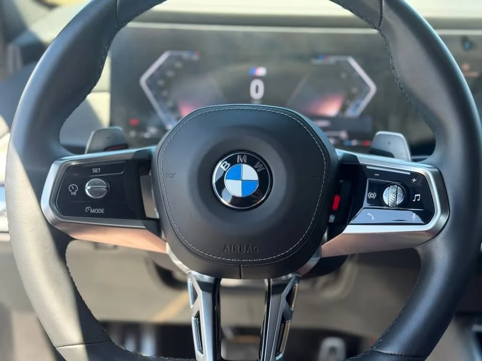 2023 BMW G70 7 Series - Image 11 of 17