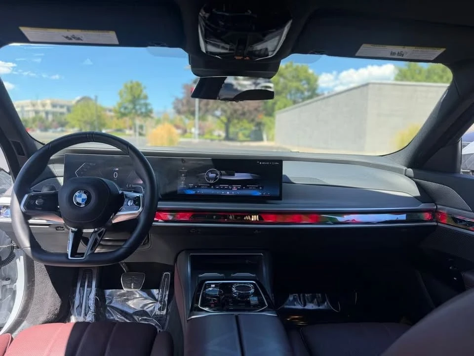 2023 BMW G70 7 Series - Image 10 of 17