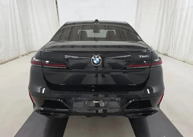 2023 BMW G70 7 Series - Image 3 of 12