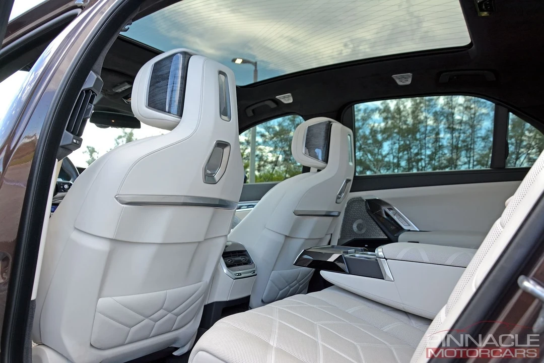 2023 BMW G70 7 Series - Image 20 of 21