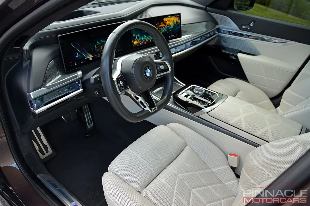2023 BMW G70 7 Series - Image 12 of 21