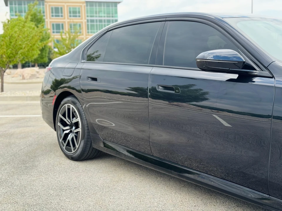 2023 BMW G70 7 Series - Image 30 of 31
