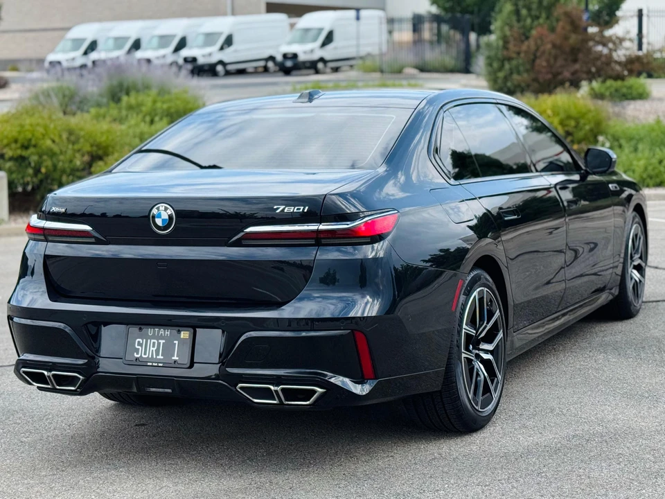 2023 BMW G70 7 Series - Image 14 of 31