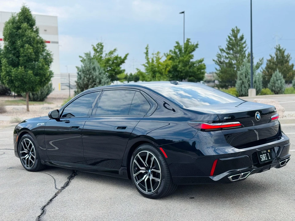 2023 BMW G70 7 Series - Image 12 of 31