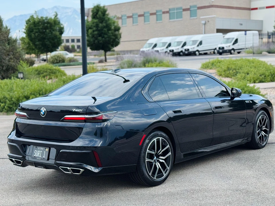 2023 BMW G70 7 Series - Image 15 of 31