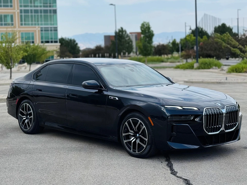 2023 BMW G70 7 Series - Image 21 of 31