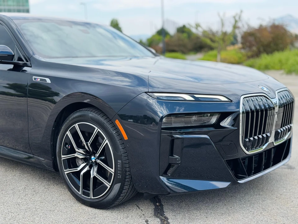 2023 BMW G70 7 Series - Image 28 of 31