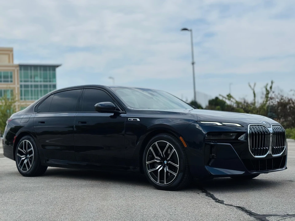 2023 BMW G70 7 Series - Image 20 of 31