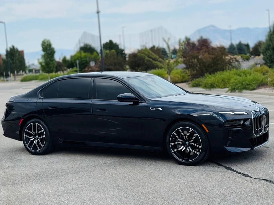 2023 BMW G70 7 Series - Image 19 of 31