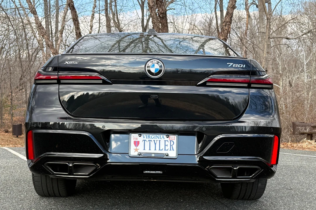2023 BMW G70 7 Series - Image 5 of 31