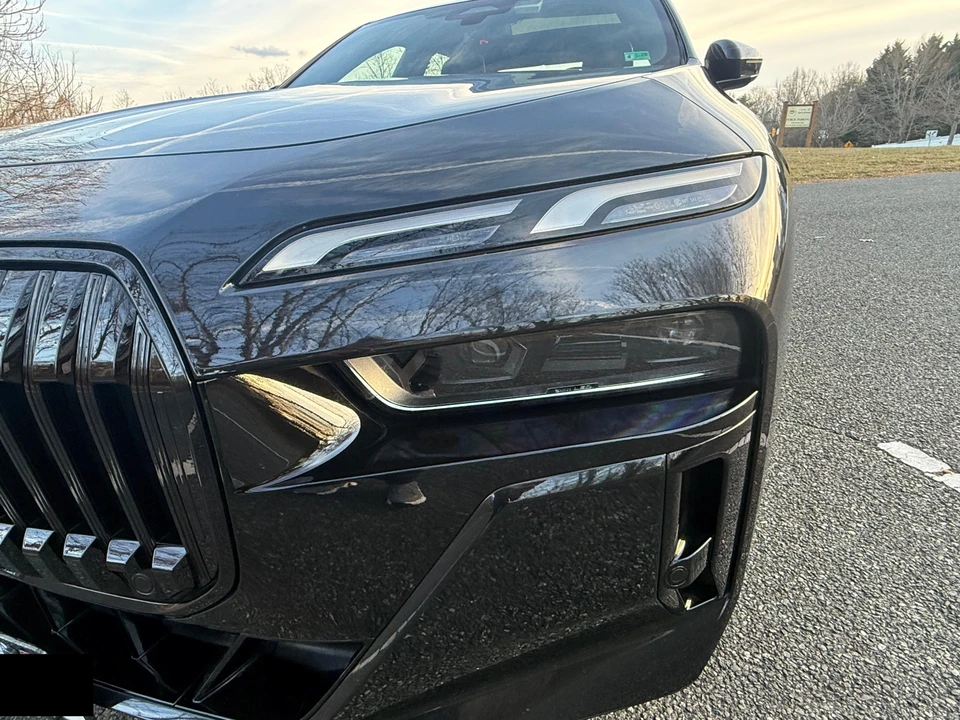 2023 BMW G70 7 Series - Image 27 of 31