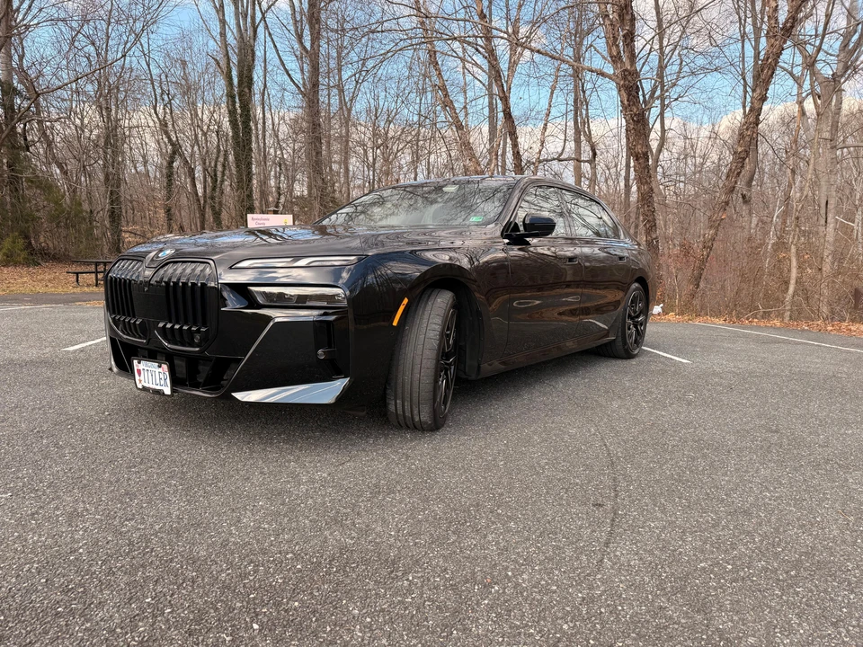 2023 BMW G70 7 Series - Image 8 of 31