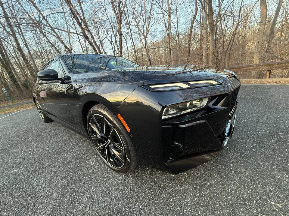 2023 BMW G70 7 Series - Image 23 of 31