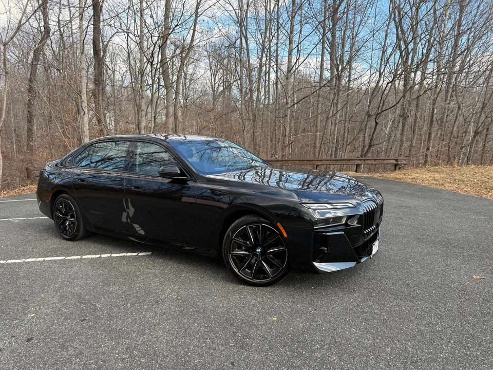 2023 BMW G70 7 Series - Image 20 of 31