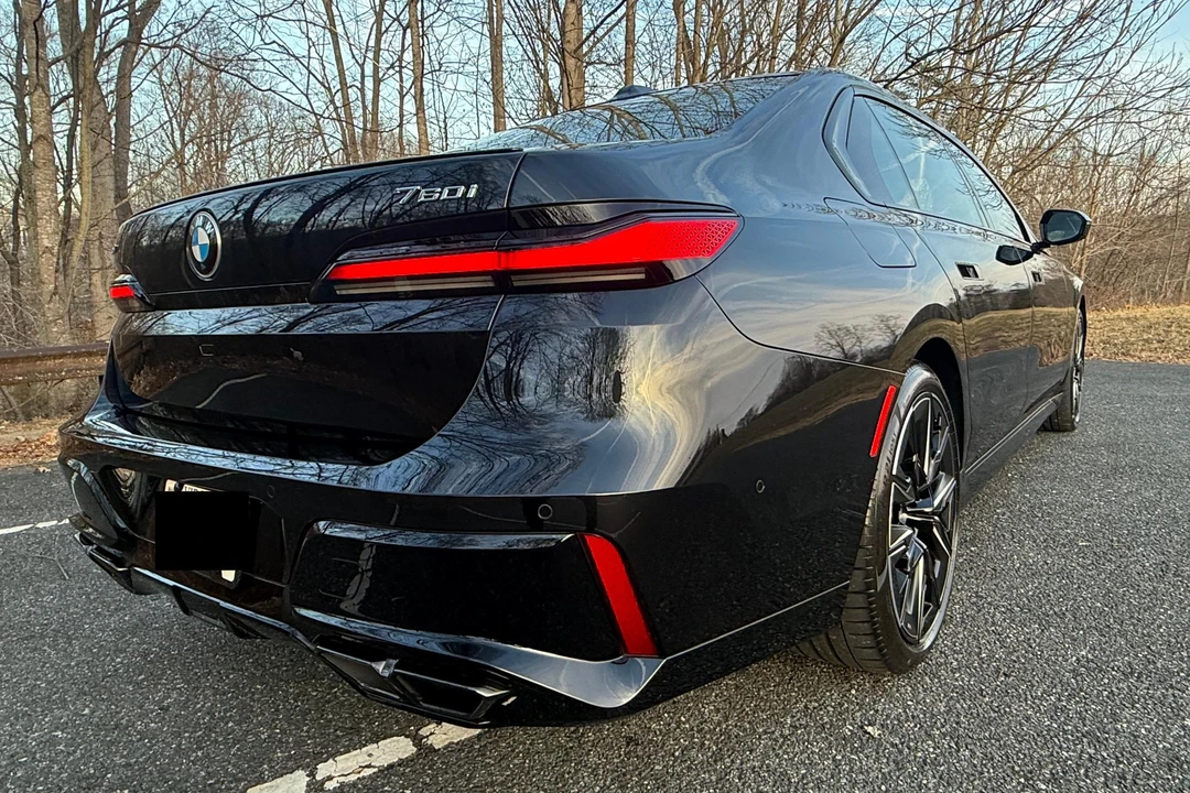 2023 BMW G70 7 Series - Image 4 of 31