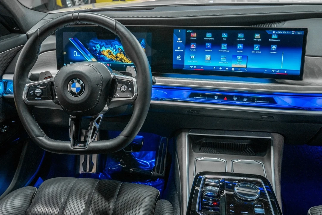 2023 BMW G70 7 Series - Image 12 of 21