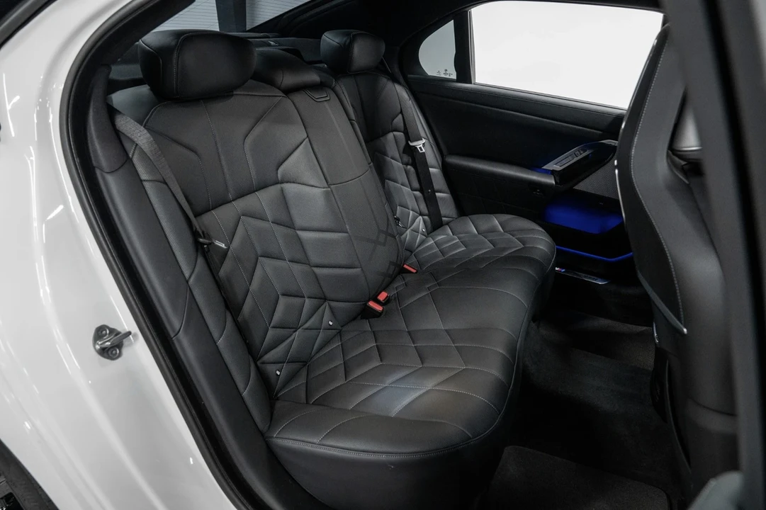 2023 BMW G70 7 Series - Image 15 of 21