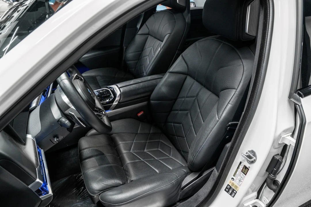 2023 BMW G70 7 Series - Image 19 of 21