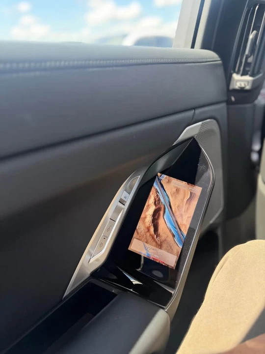 2023 BMW G70 7 Series - Image 13 of 17